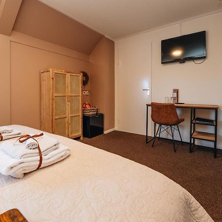 Maison Bellefleur B&B - Pension Ренессе Экстерьер фото