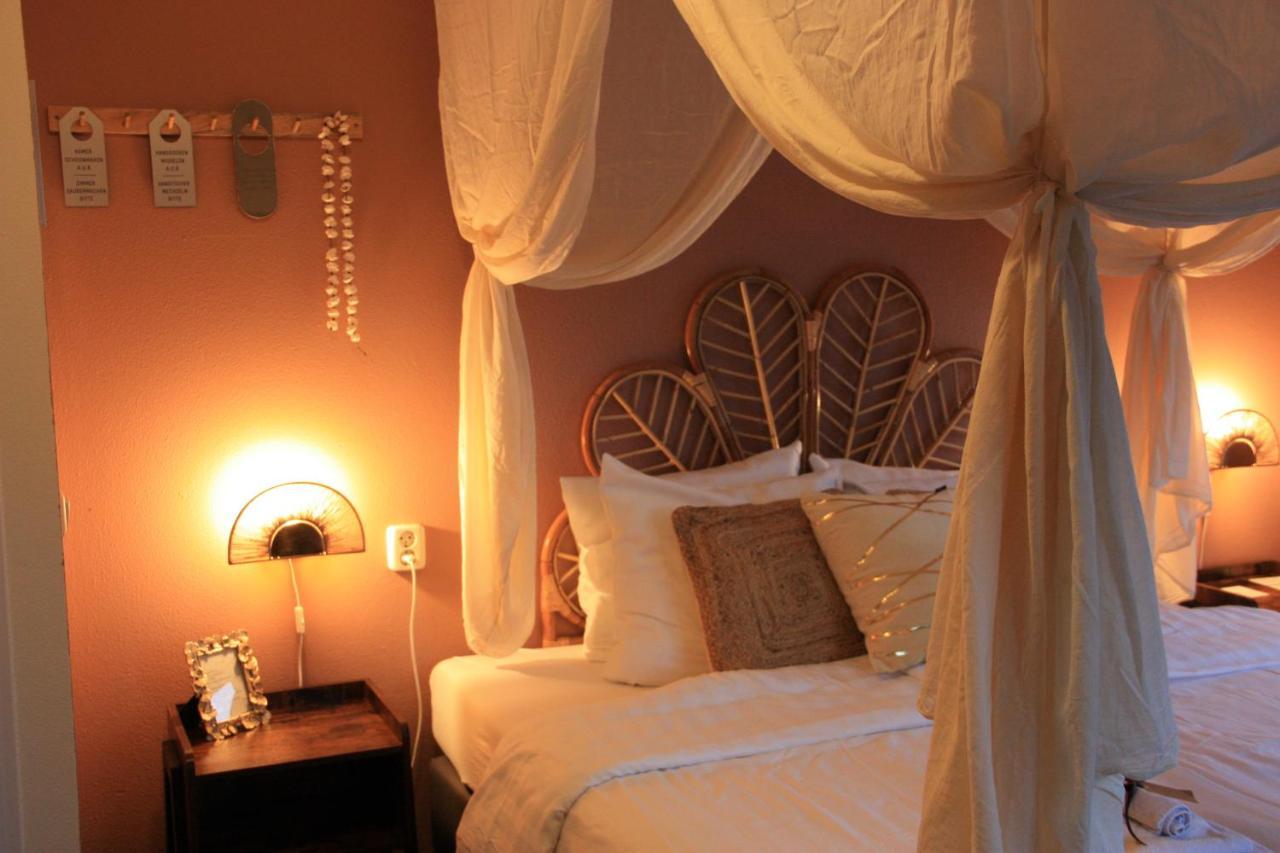Maison Bellefleur B&B - Pension Ренессе Экстерьер фото